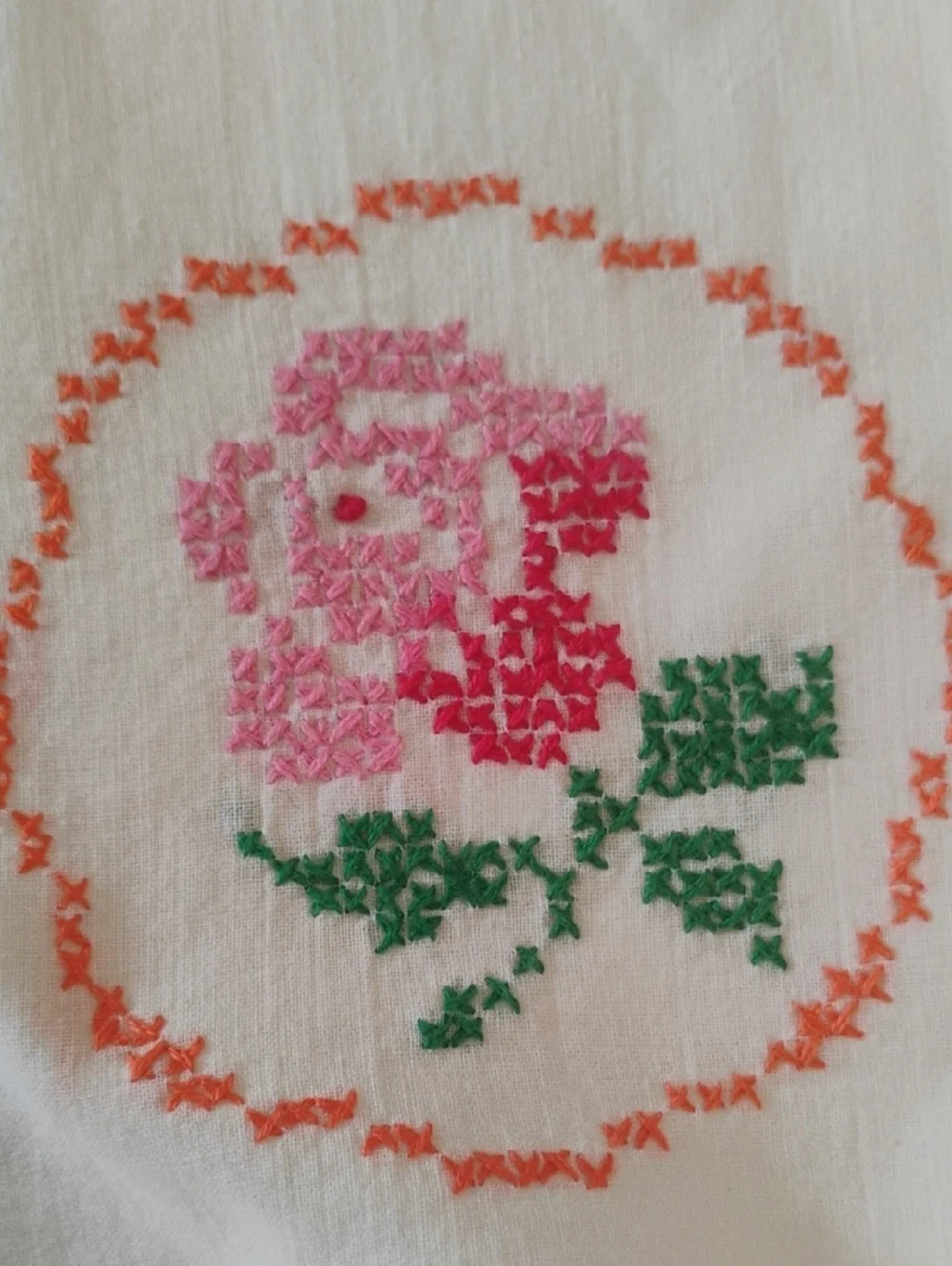 EMBROIDERED  ROSE  🌹 STANDARD PILLOWCASE VINTAGE VNPLVC